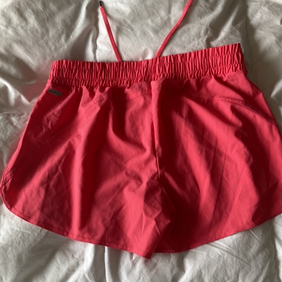 Shorts - Picture 4 of 4